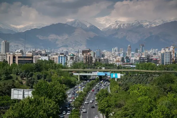 13 dni w Teheranie